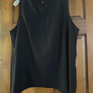SHEIN Black V-Neck Tank Top
